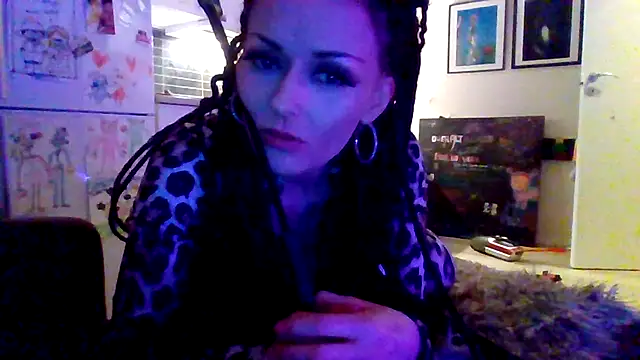 shyhornymommy Live XXX-Chat