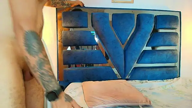 Irina_and_Max Pertunjukan Webcam