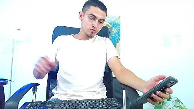 lucass_18 Obrolan Langsung XXX