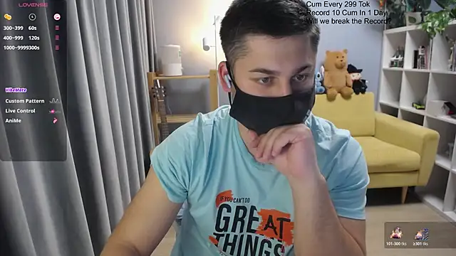 Tomguys live XXX chat