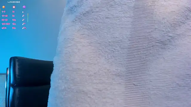 TaraLawrence élő XXX-chatje