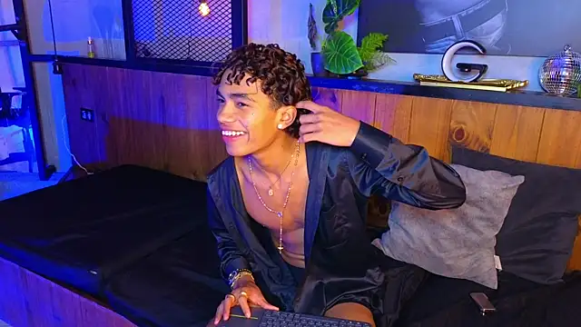 AlanCutee's Live XXX Chat