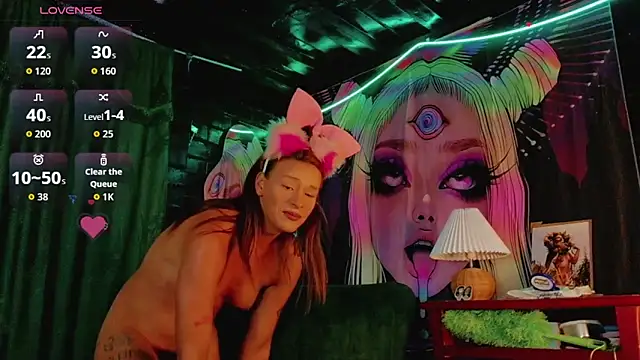 Summer_XO's Live Chat Room