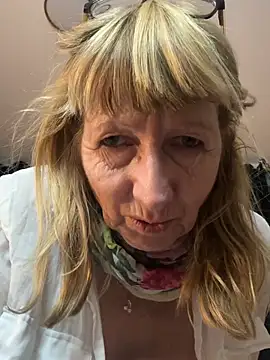 MatureKim: онлайн-секс-чат