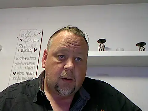 pimmelmann3n Live XXX chat