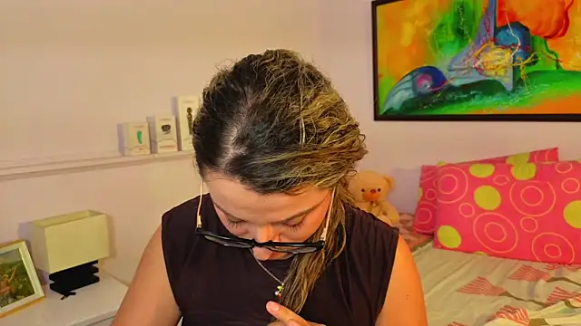 Chat XXX en directo de katiaa_lovv