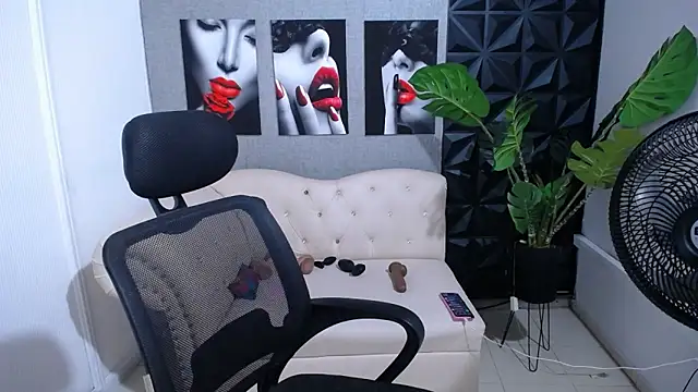 Chat XXX en directo de Valentinaa_mature