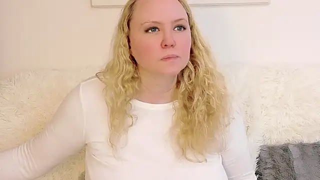 Sarah4you Chat XXX in diretta