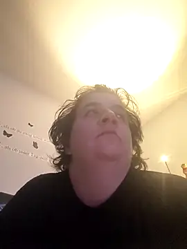 SchwarzeSeele33's Live XXX Chat