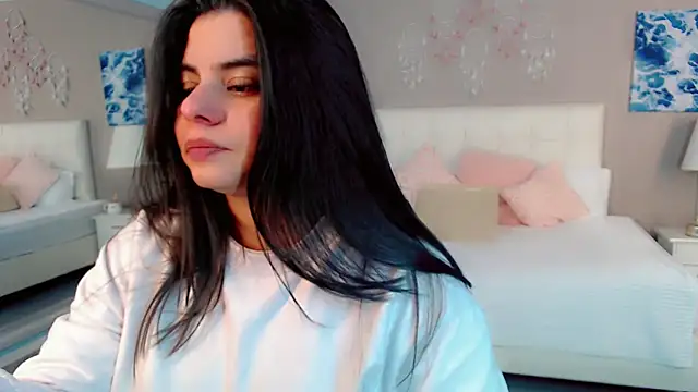 _Maddison_Ivanova_ élő XXX-chatje