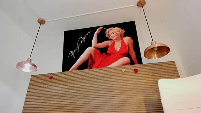 _sussan_miller's Live XXX Chat