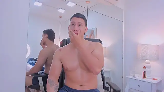 Chriss_Diamond's Webcam Show