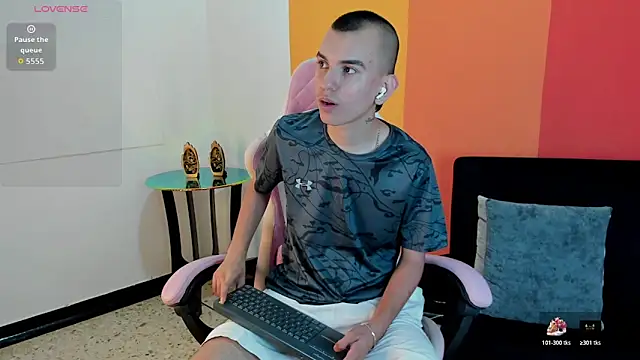 Rowan_Cley Webcam Show