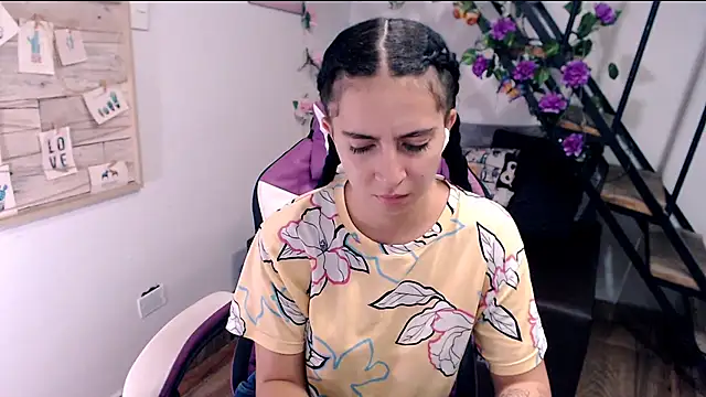 Czat XXX na żywo – samantha_baby_