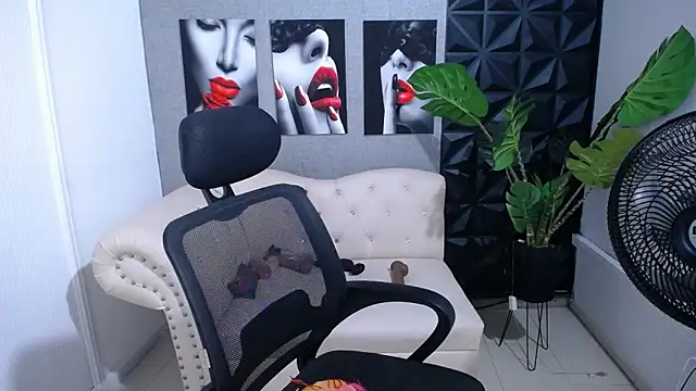 Valentinaa_mature's Live XXX Chat