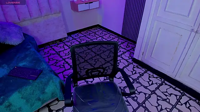 yourlittle_kathen Live XXX chat