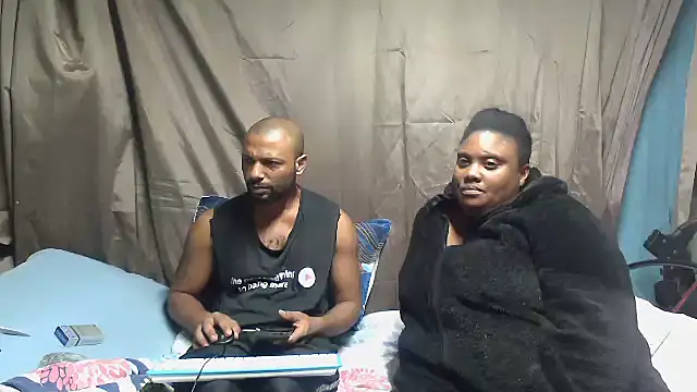 CamodickのライブXXXチャット