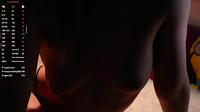 EdlinAllistonのライブXXXチャット