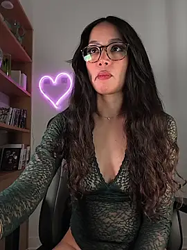 Czat XXX na żywo – Naughty-Jessie