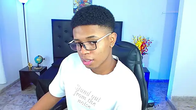 Онлайн чат XXX liiam3