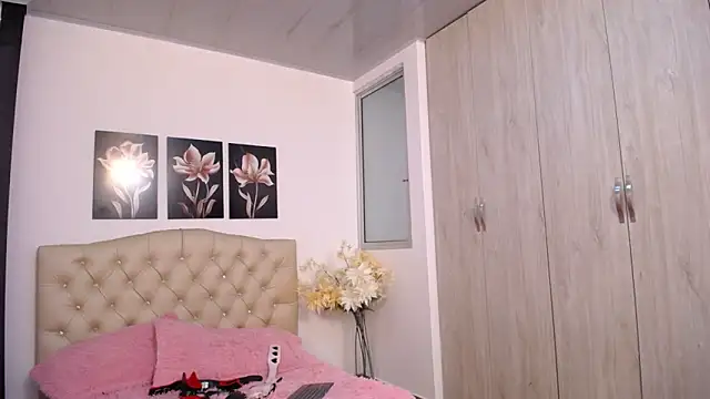 pinky_f00x: απευθείας συνομιλία ΧΧΧ