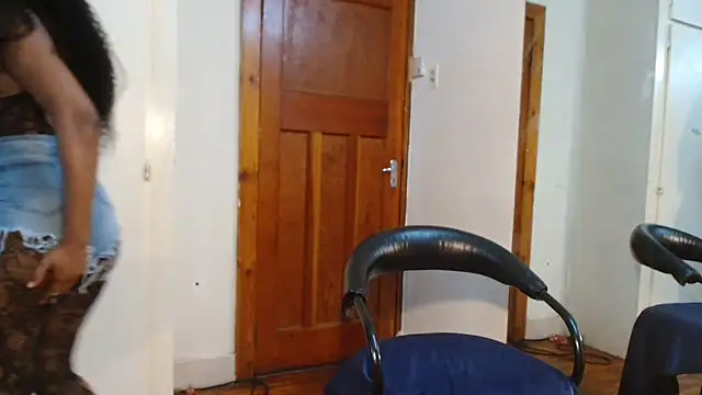 Czat XXX na żywo – Moreish-06