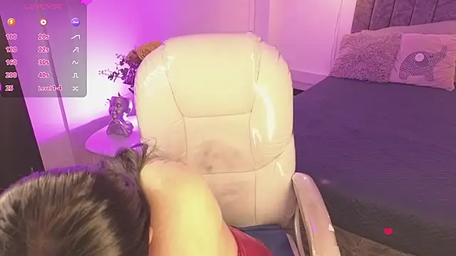 دردشة Abigaiil__ds الجنسية المباشرة