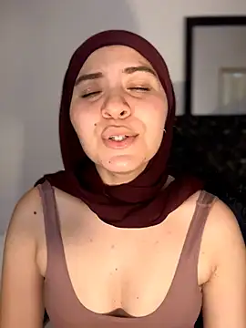 MatchedEyebrow's Live XXX Chat