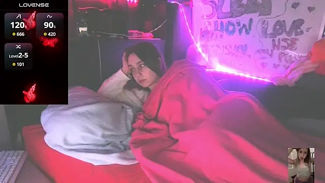 Blondiewithanass' Live XXX Chat