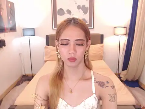 PreciousAmore Adlı Modelin Canlı XXX Sohbeti