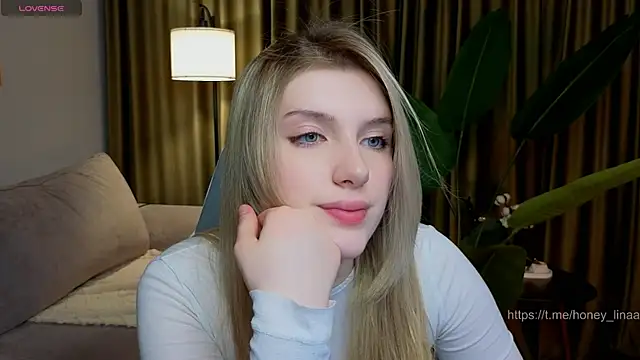 Chat +18 de honey_kors ao vivo