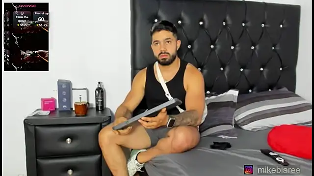 Chatroom XXX en direct de mikeblaree