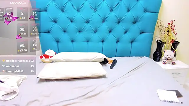 Онлайн чат XXX Nayla_Garner