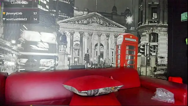 CloeRodriguezのライブXXXチャット