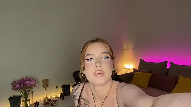 mistress_of_hearts' Live XXX Chat