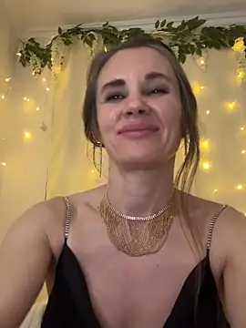 LucieMackのライブXXXチャット