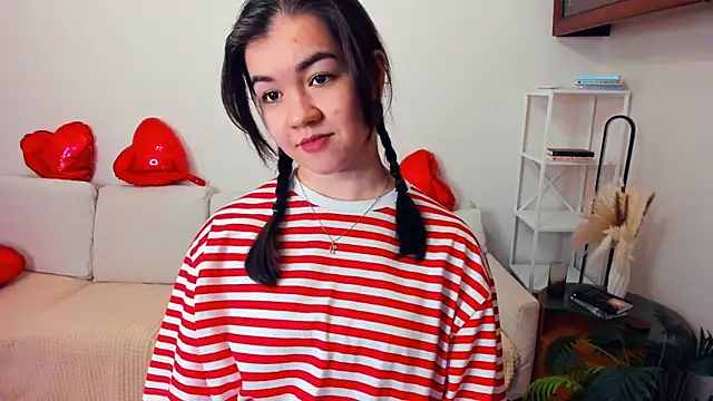 ShanaYock Live XXX Chat