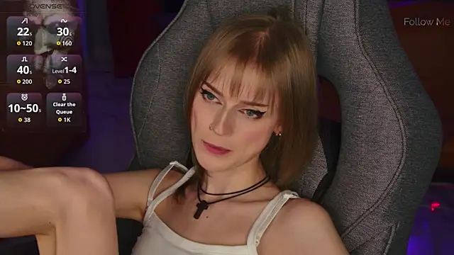 Chat XXX en directo de KiraMontoya