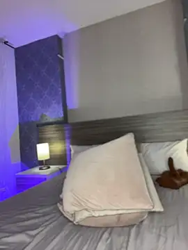 MiilaBlake লাইভ XXX চ্যাট