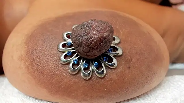 zara_lopez's Live XXX Chat