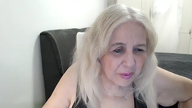 Chat +18 de SusiLifeXXX ao vivo