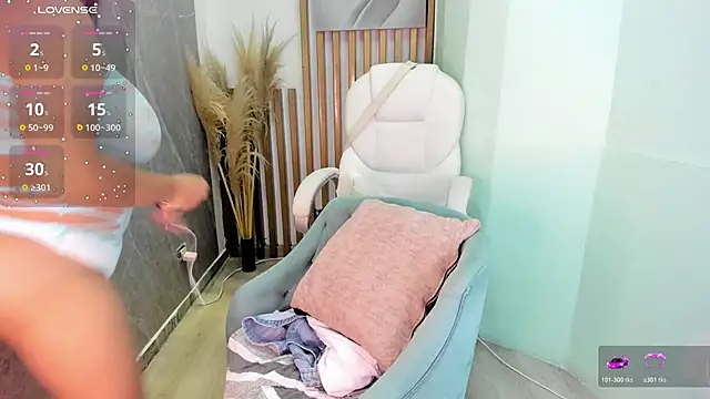 CelesteBrucee's Live XXX Chat