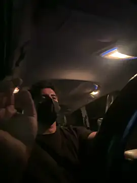 callmeboss12345: διαδικτυακό σόου στην κάμερα