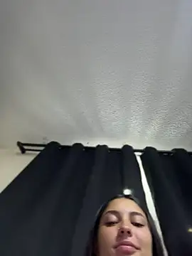 Lucyfer-fire's Live XXX Chat