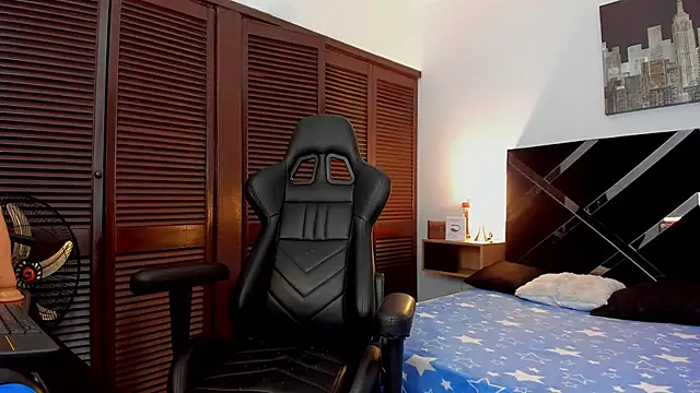 Chat +18 de SaraWatsonn ao vivo