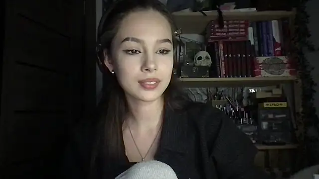 Chat +18 de Yuna5343 ao vivo