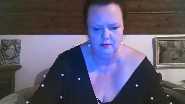 Chatroom XXX en direct de TiffanyMature