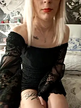 Chat +18 de MarikaWild93 ao vivo