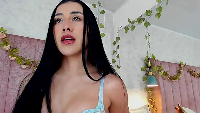 AnyaJay Adlı Modelin Canlı XXX Sohbeti