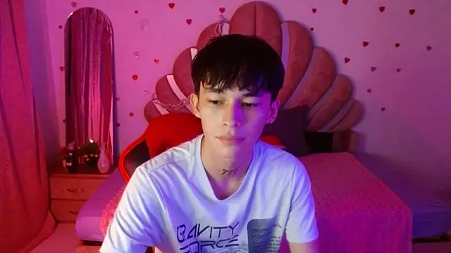 Онлайн чат XXX Marco_fox723